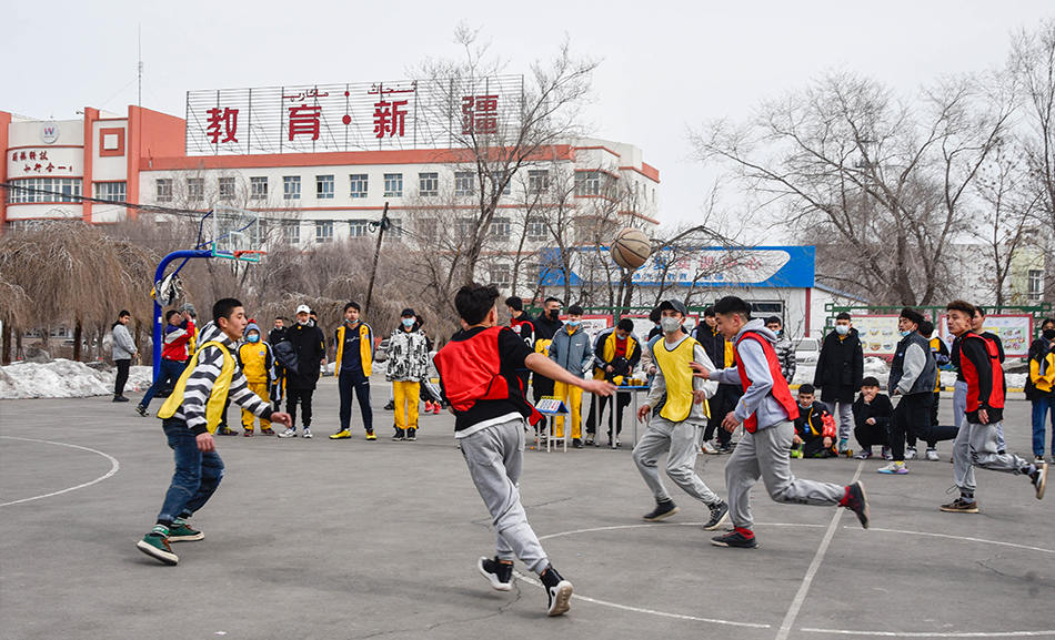 校园篮球赛