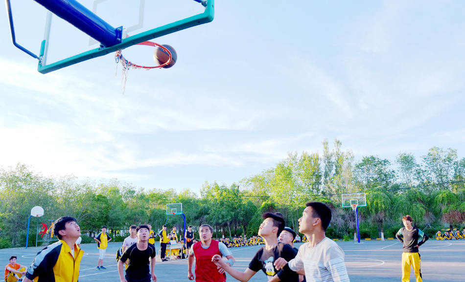 篮球比赛