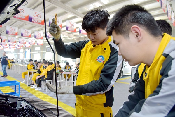 学历制专业为什么是初高中毕业生的首选