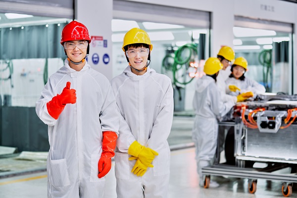 学新能源汽车技术 紧跟行业潮流