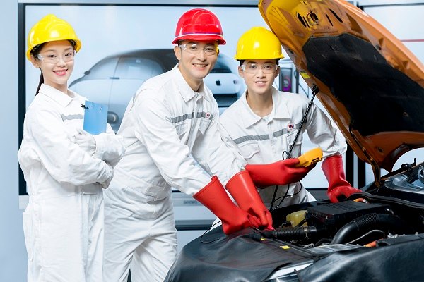 比亚迪发布前三季度业绩预告：净利润同比暴增