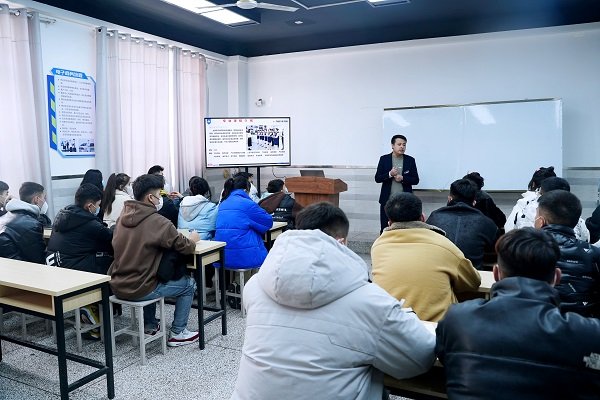 乌鲁木齐万通“开学第一课”一键开启新学期