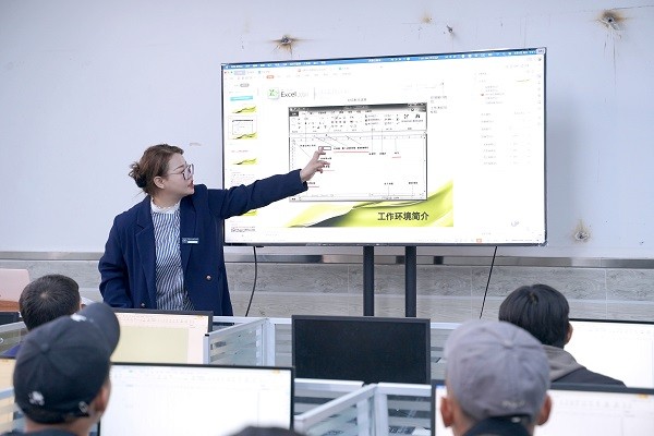 不纠结于成绩 职业教育开启新的选择