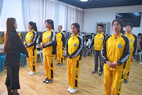 初中毕业生学什么技术好就业