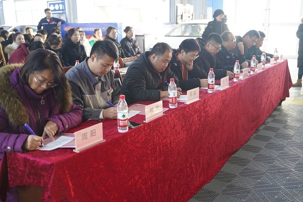 行远自弥，踔厉奋发：乌鲁木齐万通红歌大赛，来啦！