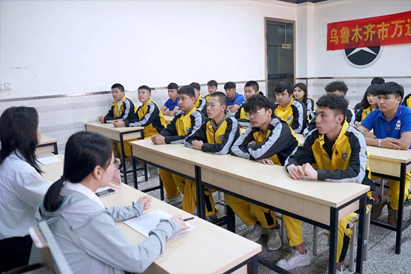 校企联动 直通就业 | 甘肃国铁保安服务有限公司进校开展招聘宣讲！
