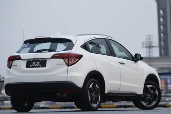 车钥匙锁在车里怎么打开车门