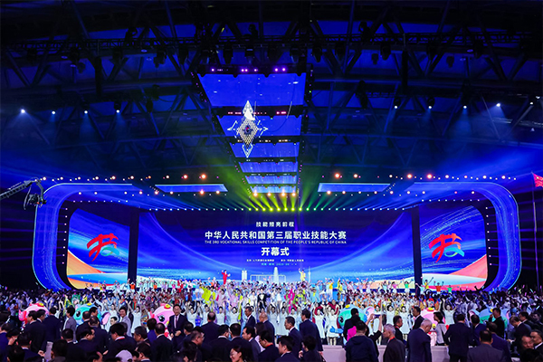 兵团荣光，我校骄傲！一赛一裁闪耀全国技能巅峰赛场