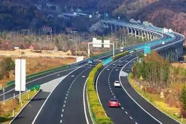 高速免费是按入口还是出口？