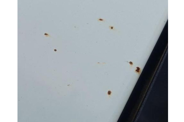 发现车漆上有锈点怎么办？