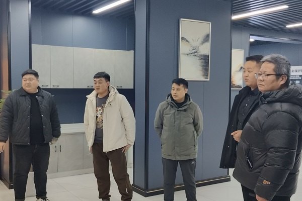 暖心回访在路上：乌鲁木齐万通赴乌苏走访在岗毕业学子