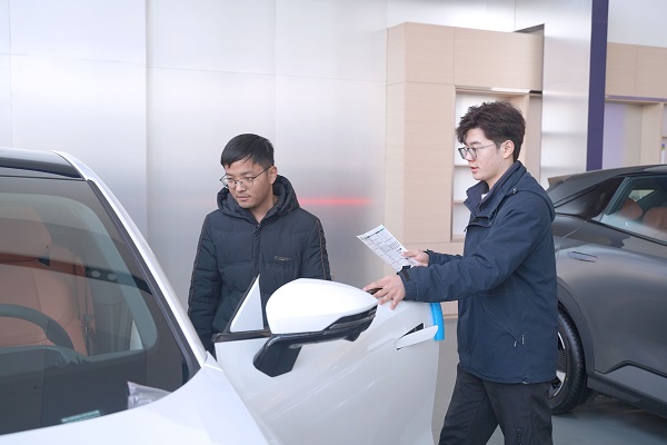 就业回访，见证成长：成才路上，乌鲁木齐万通一路相随