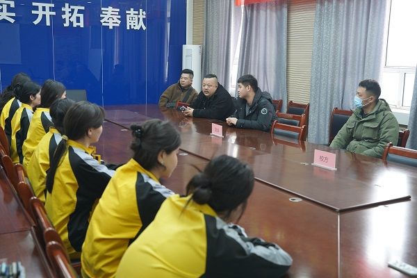 校企双向奔赴 护航就业之路：我校开展企业宣讲招聘活动